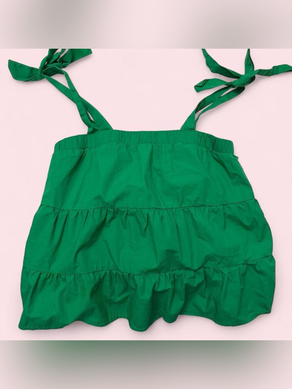 Tiered Tie-Shoulder Camisole in Green